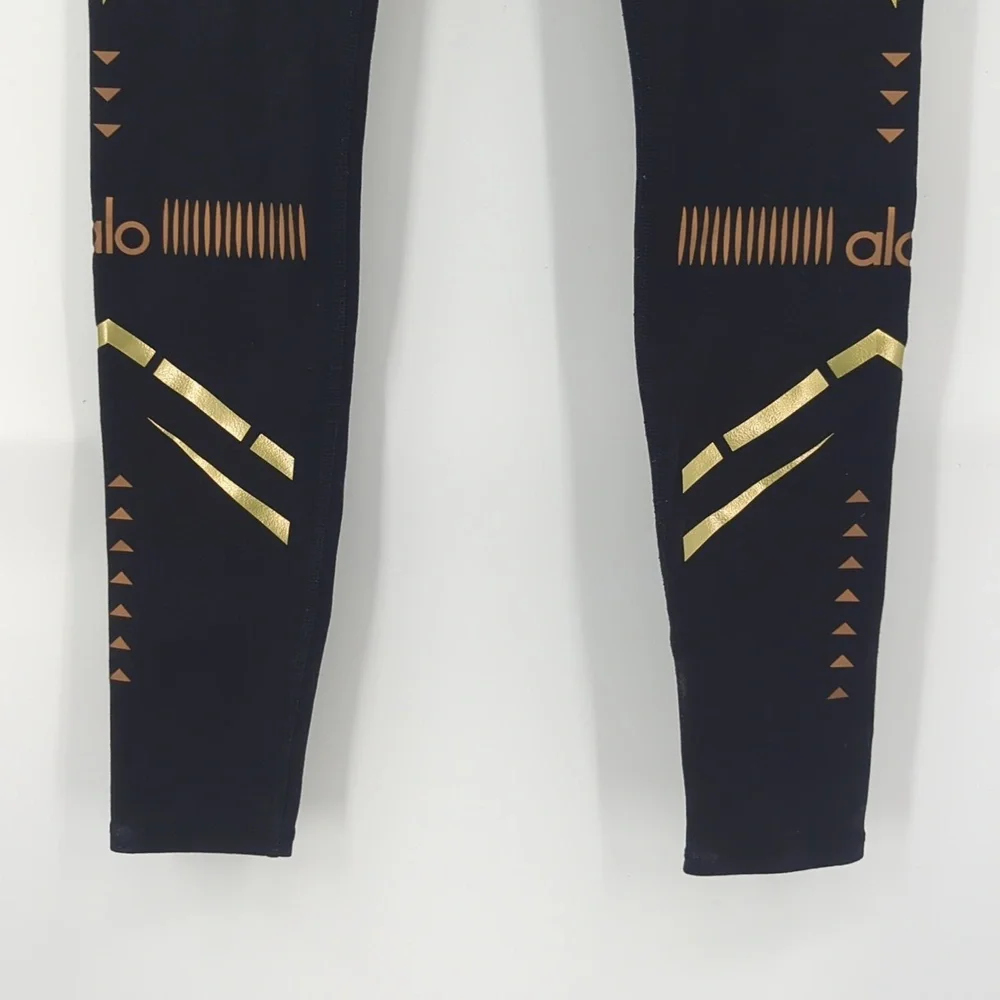 ALO Yoga Airbrush Chakra Leggings XXS in‎ Black & Gold